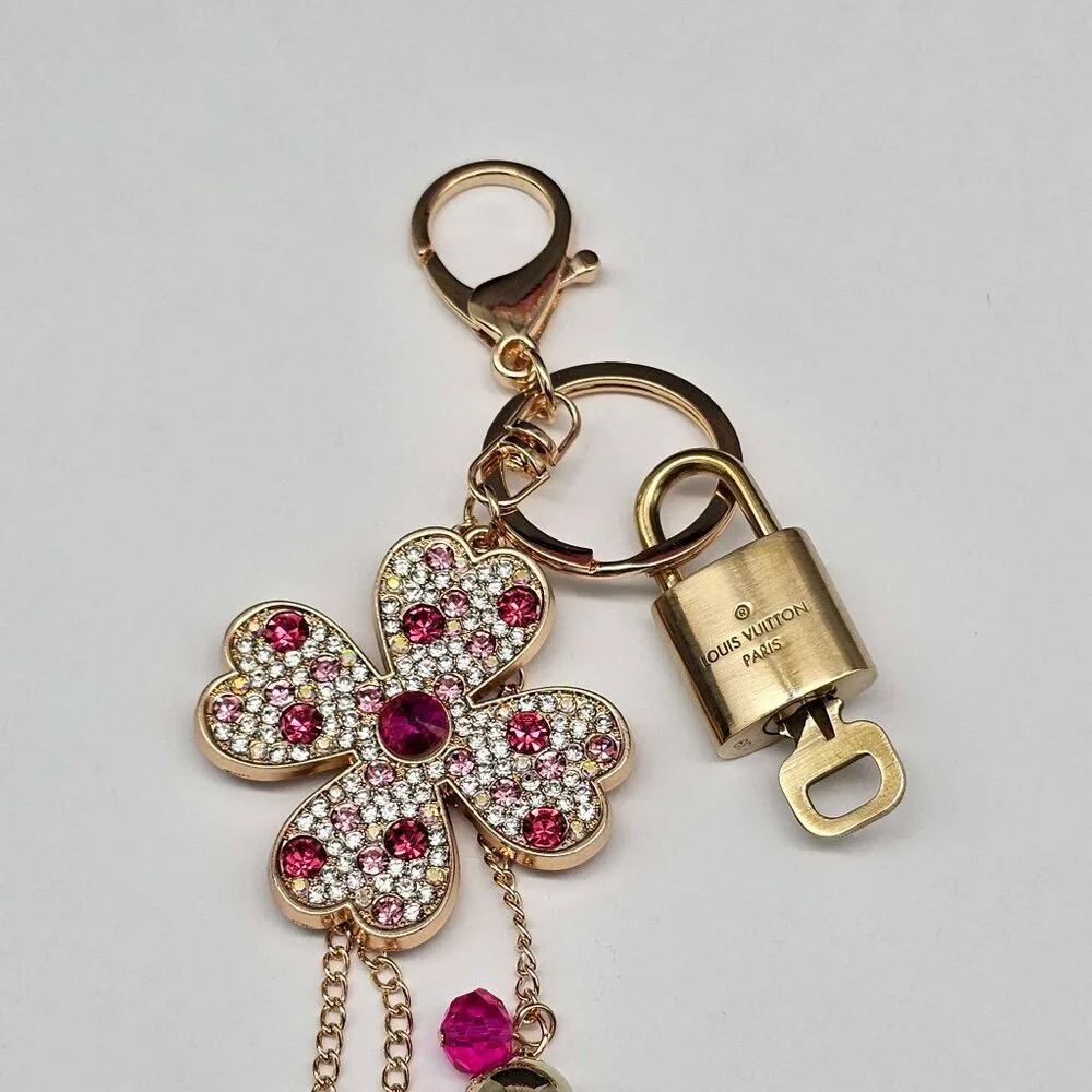 LV Gold Padlock Authentic 🔑 Luxury Bag Charm w/ Unbranded Flower Keychain